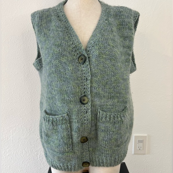 Blue-green hand knit button up sweater vest with pockets - Picture 4 of 5